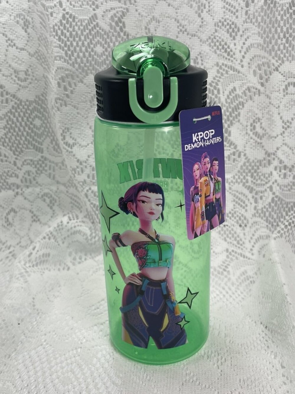 Zak Designs K-Pop Demon Hunters Huntrix 25oz Plastic Bottle Dishwasher Safe Lock